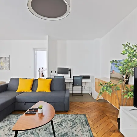 Quartier Notre Dame Apartment *